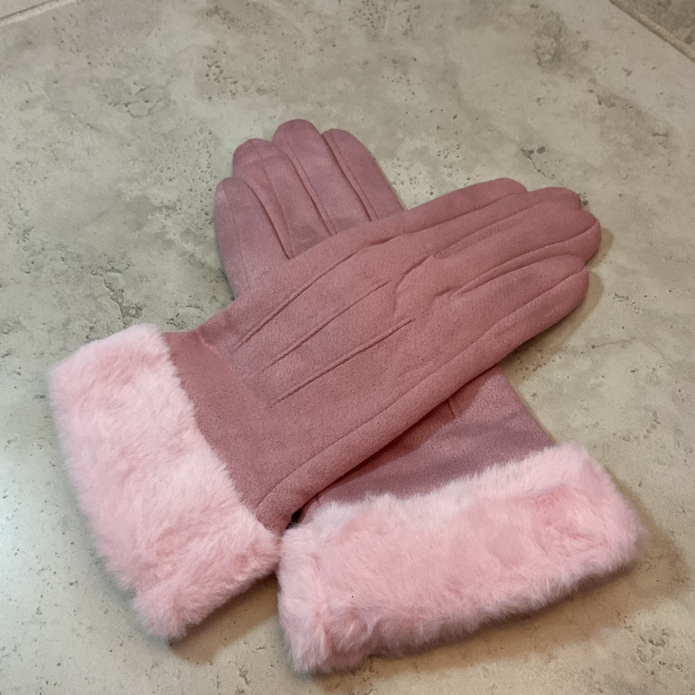 Pink Gloves, one size fits most, women’s microsuede faux plush fur cuff, NWT